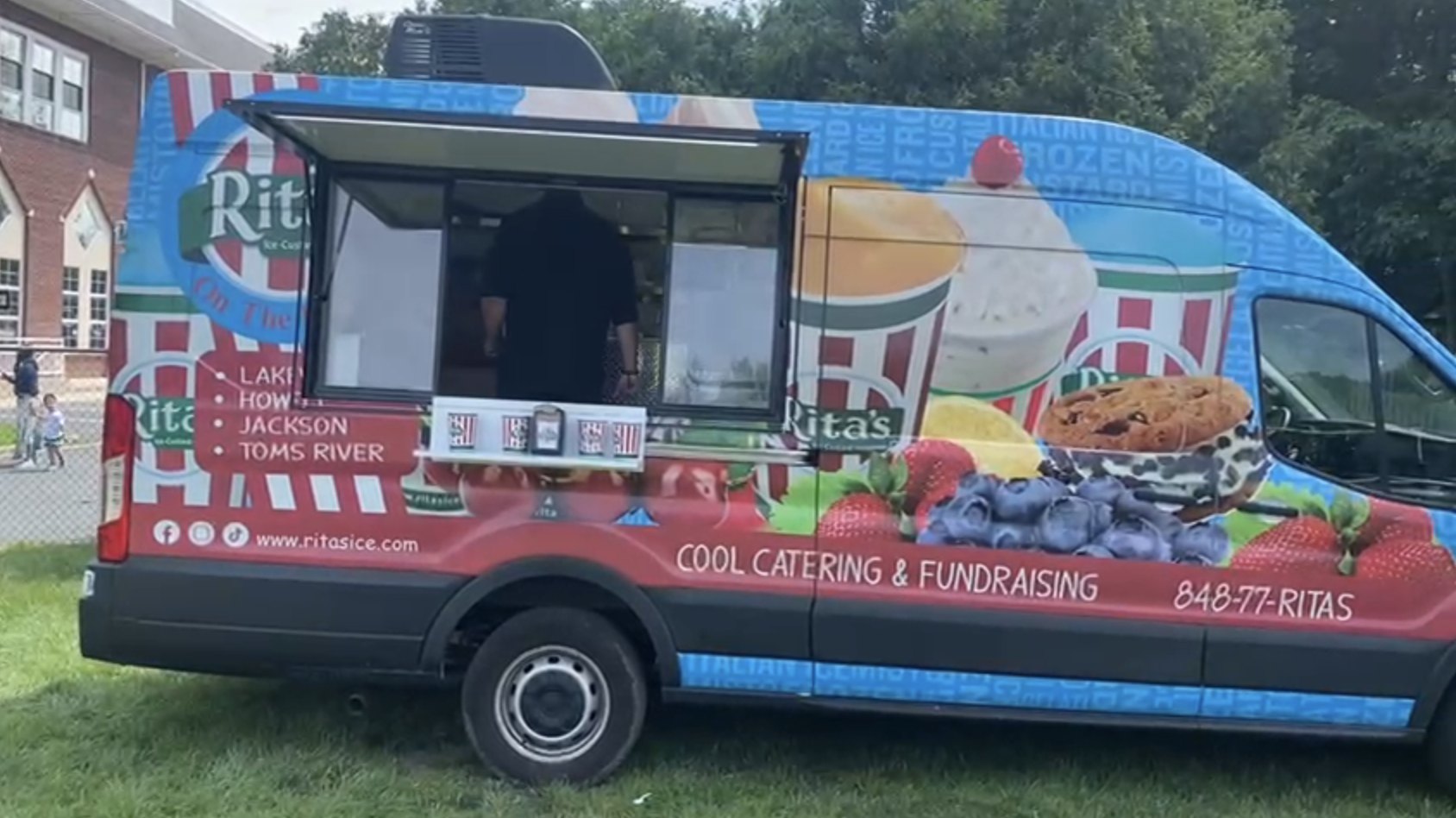 Rita's Italian Ice van